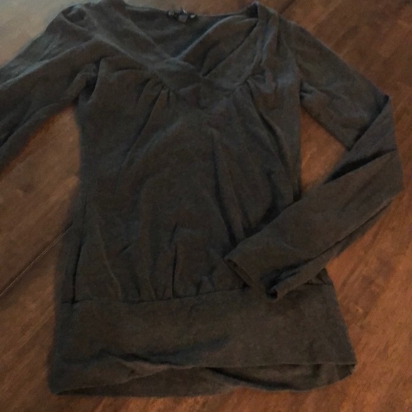 Women’s Small long sleeve dark grey shirt - Picture 3 of 4